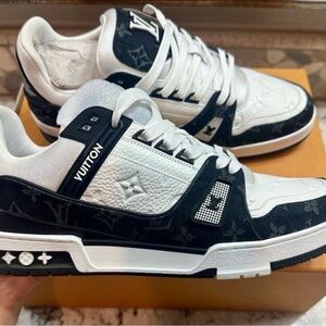 Louis Vuitton Men's White and Black Sneakers